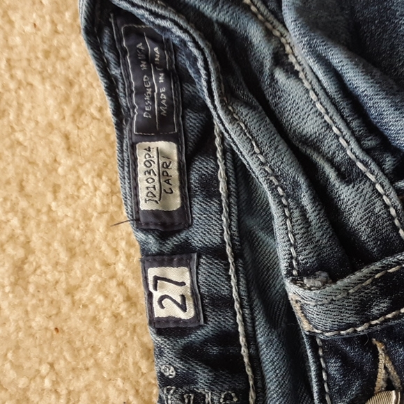 Miss Me Capri - Picture 7 of 13